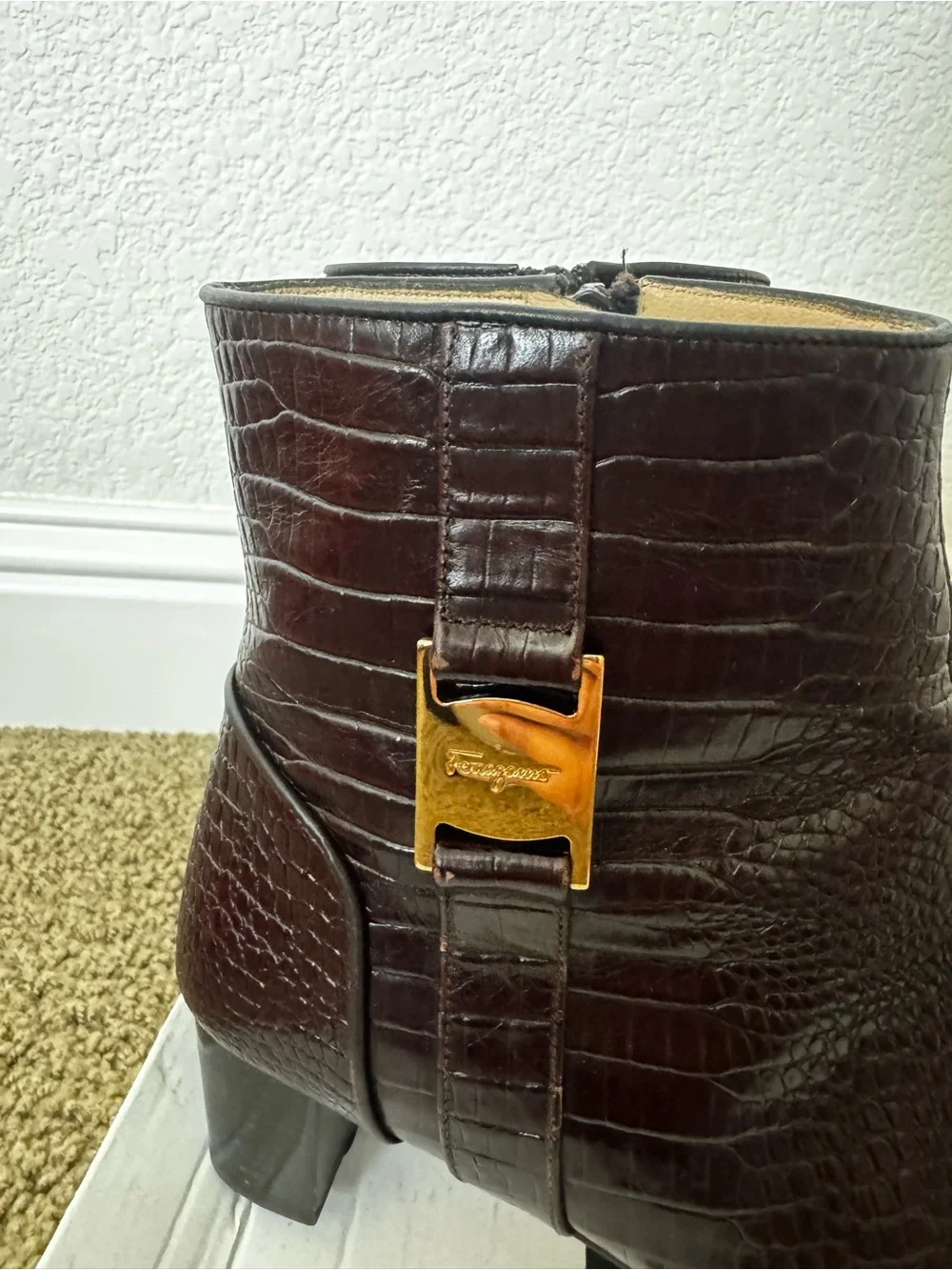 Vintage Salvatore Ferragamo Brown Croc-Embossed Leather Ankle Boots 7.5A